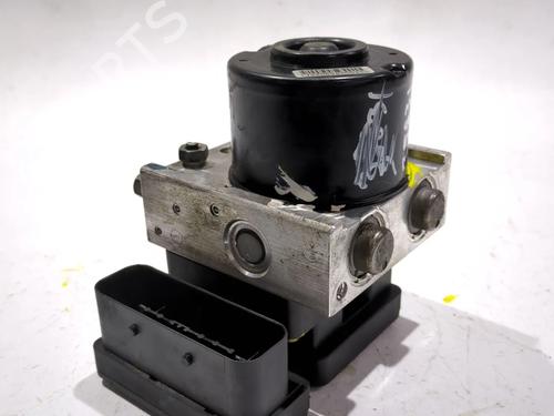 Used ABS pump FORD FOCUS II (DA_, HCP, DP) 2.0 TDCi (136 hp) 23902128
