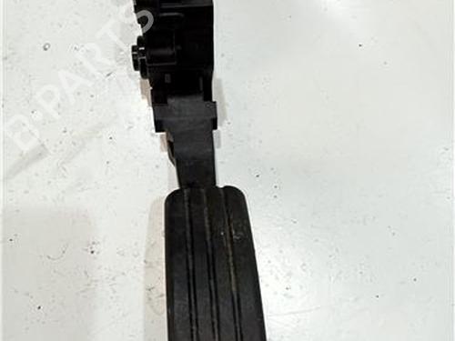 Used Pedal RENAULT MEGANE III Hatchback (BZ0/1_, B3_) 1.5 dCi (86 hp) 23909427