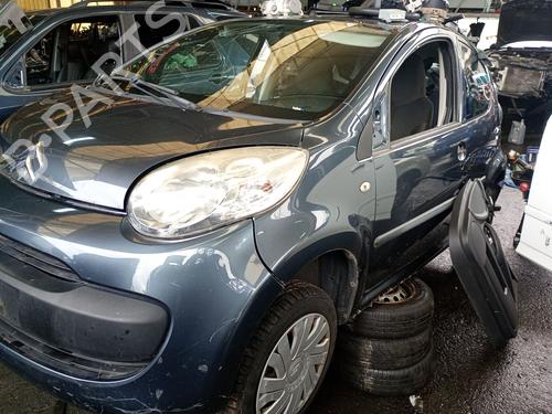 Brugte CITROËN C1 (PM_, PN_) 1.0 (68 hp) 4382950