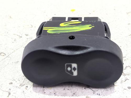 Used Right front window switch Right front window switch DACIA DUSTER (HS_) 1.5 dCi (109 hp) 40063357 40063357