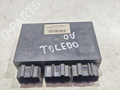 Used Electronic module SEAT TOLEDO II (1M2) 1.9 TDI (110 hp) 30385060