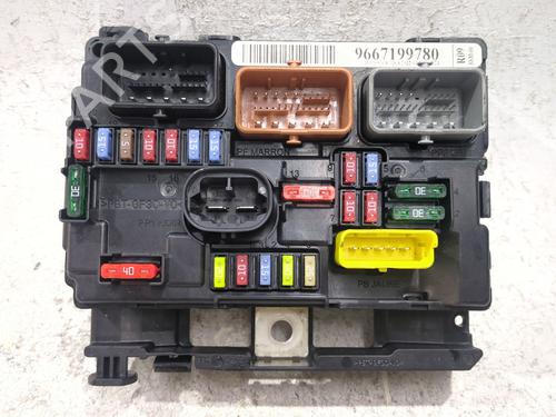 Used Fuse box CITROËN C3 II (SC_) 1.6 HDi 90 (90 hp) 30526243