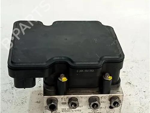 Used ABS pump FIAT QUBO (225_) 1.4 (225AXA1A) (73 hp) 23911060