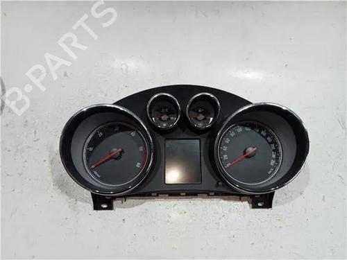 Used Instrument cluster OPEL INSIGNIA A Saloon (G09) 2.0 CDTI 4x4 (69) (160 hp) 23917278