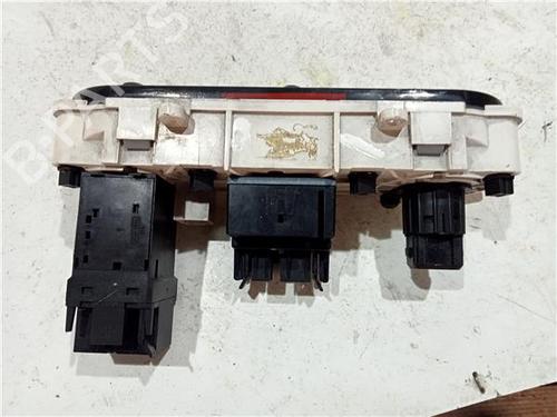 Climate control FORD MONDEO III Saloon (B4Y) 2.0 16V DI / TDDi / TDCi | BP23929705I5 