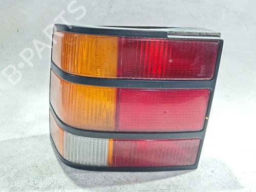 Feu arrière gauche FORD SCORPIO II (GFR, GGR) 2.0 i 16V (136 hp) 30831991