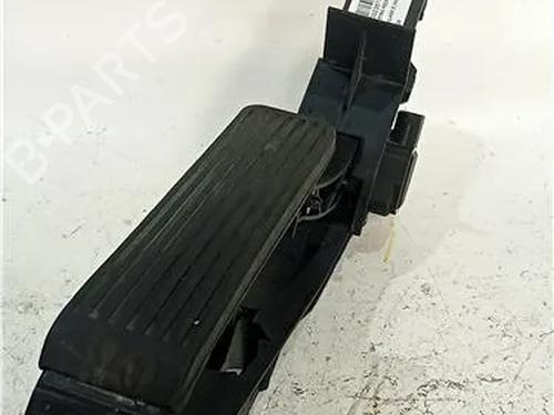 Used Pedal MERCEDES-BENZ E-CLASS (W210) E 220 CDI (210.006) (136 hp) 23910032