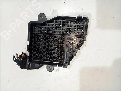 Used Fuse box AUDI A4 B7 (8EC) 2.0 TDI 16V (140 hp) 23932571