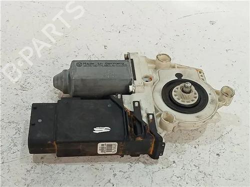 Rudehejsemotor forskærm højre SEAT TOLEDO II (1M2) 1.9 TDI (110 hp) 23912398