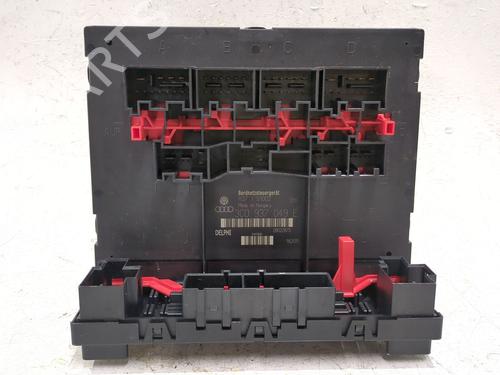 Sikringsdåse VW GOLF V (1K1) 2.0 TDI (170 hp) 32744934