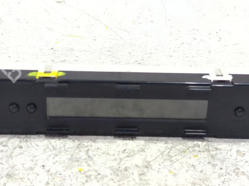 Used Display monitor Display monitor SUZUKI GRAND VITARA II (JT, TE, TD) 1.9 DDiS All-wheel Drive (JT419, TD44, JB419WD, JB419XD,... (129 hp) 40063022 40063022