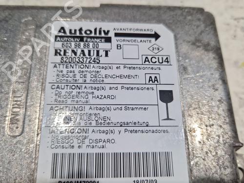 ECU airbags RENAULT MEGANE II Saloon (LM0/1_) 1.9 dCi (LM0G, LM1G, LM2C) | BP29967826M53 