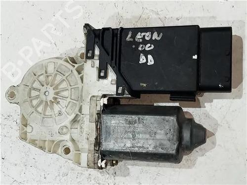 Left front window motor SEAT LEON (1P1) 2.0 TDI 16V | BP23911863E21 