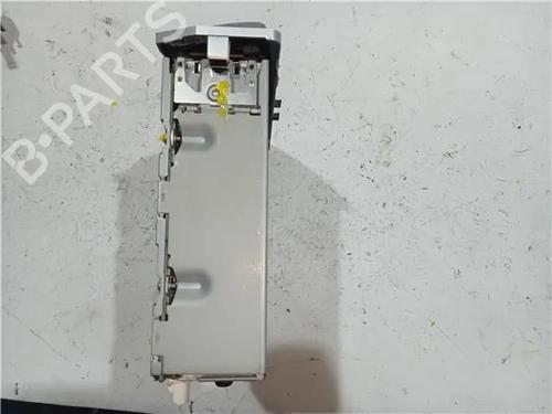 Radio RENAULT GRAND SCÉNIC III (JZ0/1_) 1.9 dCi (JZ0J, JZ0N, JZ1K, JZ1S) | BP23918147E6