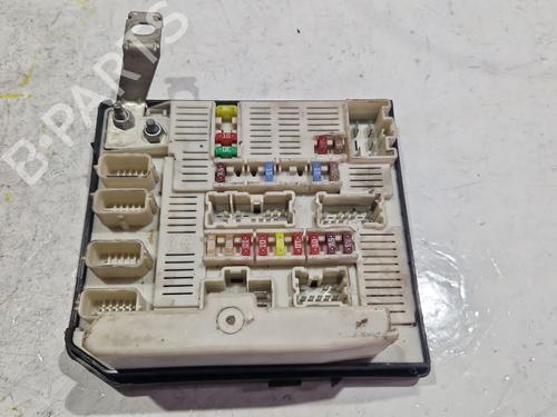 Used Fuse box Fuse box RENAULT MEGANE II (BM0/1_, CM0/1_) 1.9 dCi (BM0G, CM0G) (120 hp) 33619098 33619098