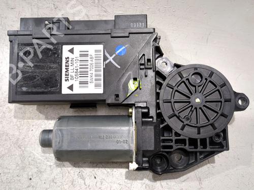 Vindusheismotor høyre foran AUDI A4 B6 (8E2) 1.9 TDI (130 hp) 29562051