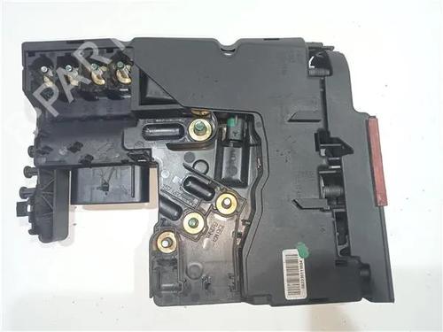 Used Fuse box Fuse box 23930897 23930897
