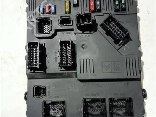 Used Fuse box PEUGEOT 206 SW (2E/K) 1.4 (75 hp) 23929298