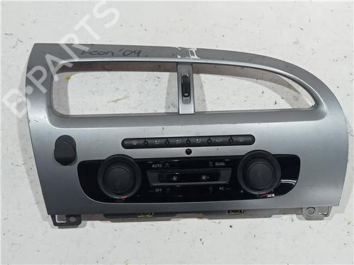 Used Climate control SEAT LEON (1P1) 2.0 TDI 16V (140 hp) 23918383