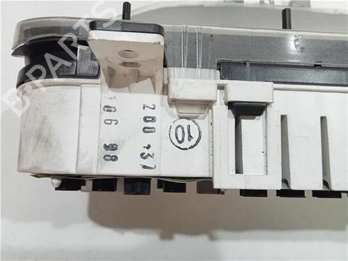 Instrument cluster VOLVO V40 Estate (645) 2.0 T | BP23907948C47 