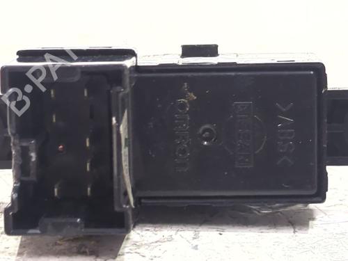 Right front window switch NISSAN PRIMERA Hatchback (P11) 1.6 16V | BP37692040I26  - Image 6