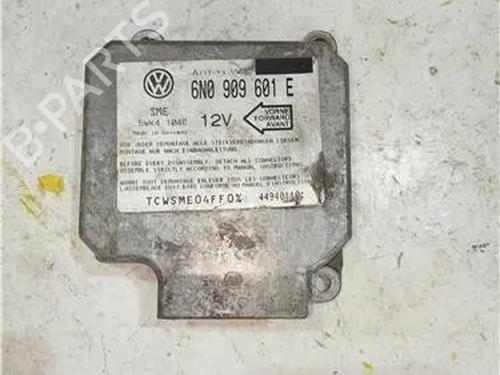 Used ECU airbags VW PASSAT B2 (32B) 1.6 TD (80 hp) 23930732