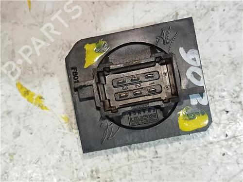 Used Heater resistor PEUGEOT 206 Hatchback (2A/C) 1.4 HDi eco 70 (68 hp) 23913277