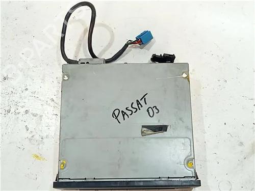 Radio VW PASSAT B5.5 (3B3) 1.9 TDI | BP23908488E6