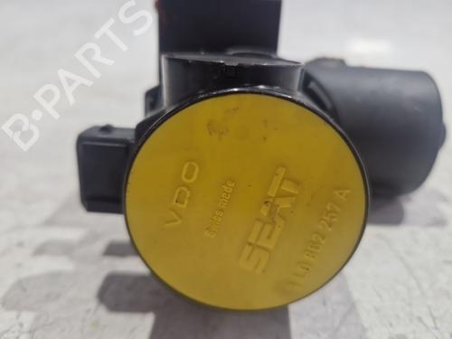 Låskasse SEAT IBIZA II (6K1) 1.9 TDI (90 hp) 33173180