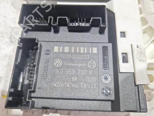 Moteur de lève-vitre avant droit SEAT LEON (1P1) 1.9 TDI | BP30000812E20