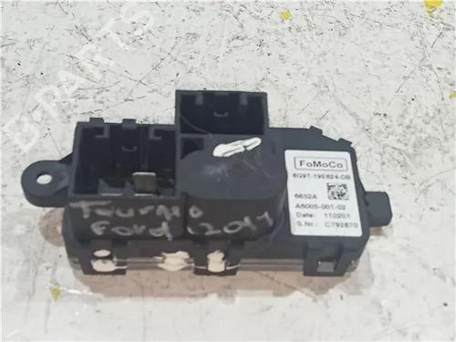 Varmeblæsermodstand FORD MONDEO III Saloon (B4Y) 2.0 16V DI / TDDi / TDCi (90 hp) 23913842