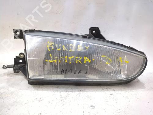 Used Right headlight HYUNDAI LANTRA II (J-2) 2.0 16V (139 hp) 28690032