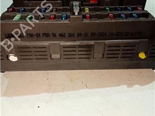 Fuse box CITROËN C5 I (DC_) 2.0 HDi (DCRHZB, DCRHZE) | BP24968179E1 - Image 4