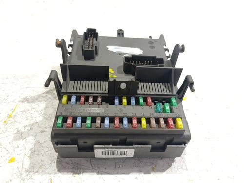 fuse-box-renault-laguna-ii-bg01_-2001-2002-2003-2004-2005-2006-2007-39950106 main image