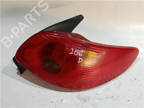 Højre baglygte PEUGEOT 206 Hatchback (2A/C) 1.4 HDi eco 70 (68 hp) 23922713