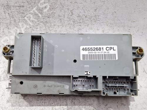 Sikringsdose FIAT PUNTO Hatchback Van (188_) 1.2 60 (60 hp) 30527538