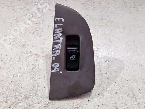 Used Right front window switch HYUNDAI ELANTRA III Saloon (XD) 2.0 CRDi (113 hp) 30656756
