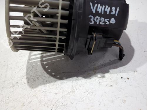 Used Heater blower motor FORD TRANSIT Bus (FD_ _, FB_ _, FS_ _, FZ_ _, FC_ _) 2.4 TDCi (140 hp) 23927521