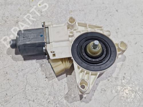 Rudehejsemotor bagstkærm højre MERCEDES-BENZ GLK-CLASS (X204) 200 CDI (204.901) (143 hp) 32859552