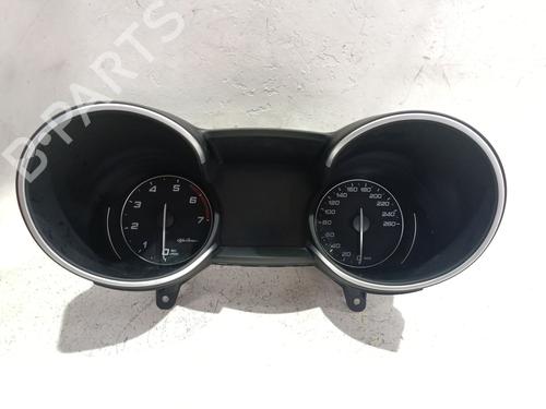 instrument-cluster-alfa-romeo-stelvio-949_-2016-38703045 main image