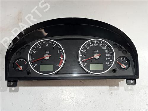 Used Instrument cluster FORD MONDEO III Saloon (B4Y) 2.0 16V DI / TDDi / TDCi (90 hp) 23912061