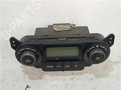 Used Climate control KIA CERATO I Hatchback (LD) 2.0 CRDi (112 hp) 23912120