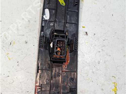Right front window switch HYUNDAI MATRIX (FC) 1.5 CRDi | BP23925002I26 