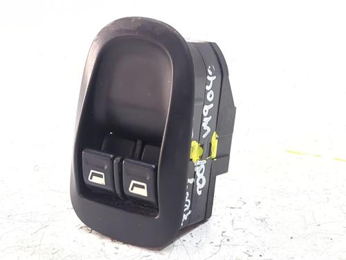 Used Left front window switch Left front window switch PEUGEOT 206 Hatchback (2A/C) 1.4 i (75 hp) 40292404 40292404