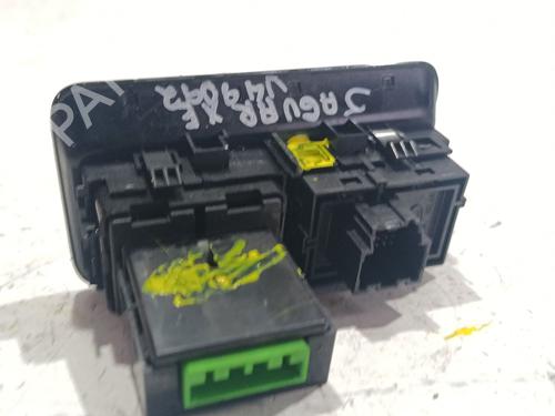 Headlight adjuster motor JAGUAR XE (X760) 2.0 D | BP39641161E19 - Image 2
