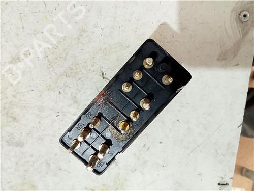 Fuse box MERCEDES-BENZ 190 (W201) D 2.5 (201.126) | BP23929669E1 