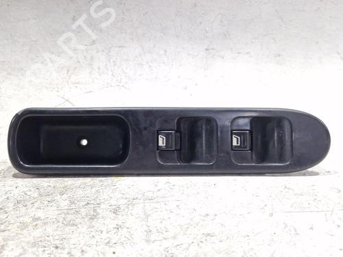 Used Left front window switch PEUGEOT 307 (3A/C) 1.4 16V (88 hp) 30831151
