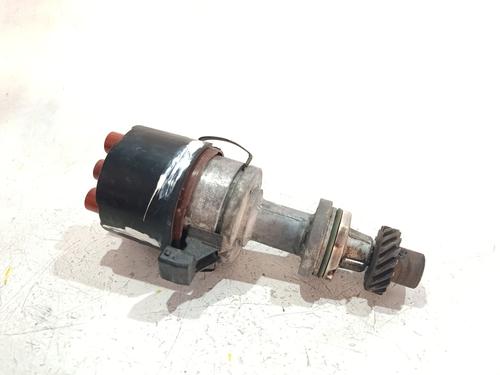 Used Ignition distributor Ignition distributor VW PASSAT B3/B4 (3A2, 35I) 1.9 TDI (90 hp) 40260385 40260385