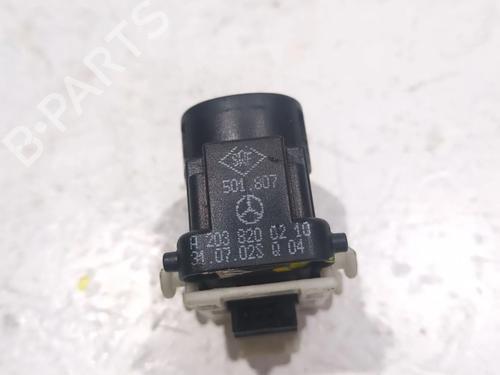 Right front window switch MERCEDES-BENZ C-CLASS (W202) C 180 (202.018) | BP24199432I26