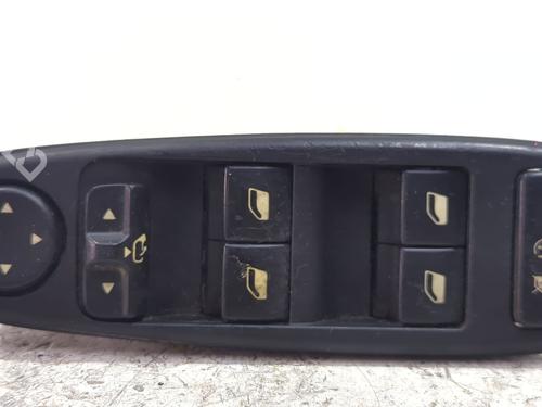 Used Left front window switch Left front window switch CITROËN C4 Picasso I MPV (UD_) 1.6 HDi (109 hp) 40280459 40280459